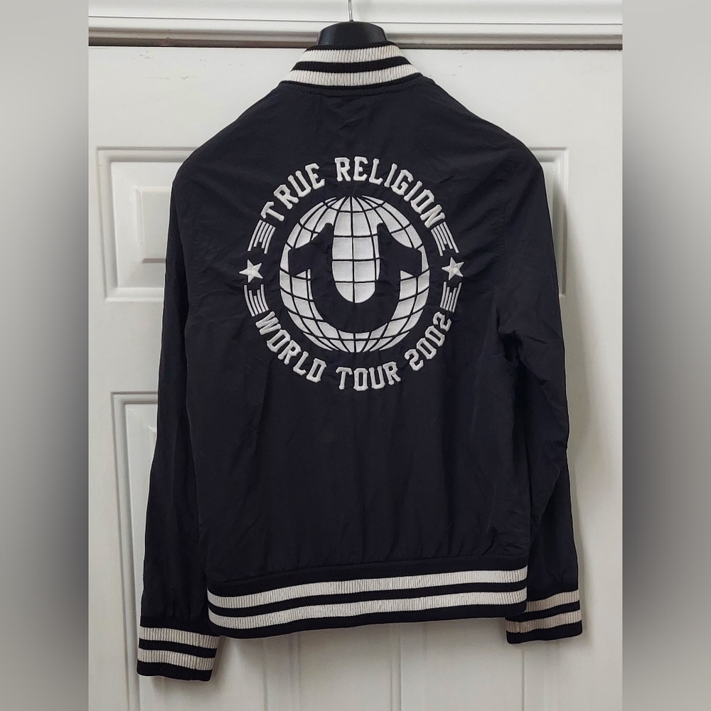 TRUE RELIGION WORLD TOUR 2002 MEN'S BLACK NYLON  VARSITY BOMBER JACKET  SIZE S/P